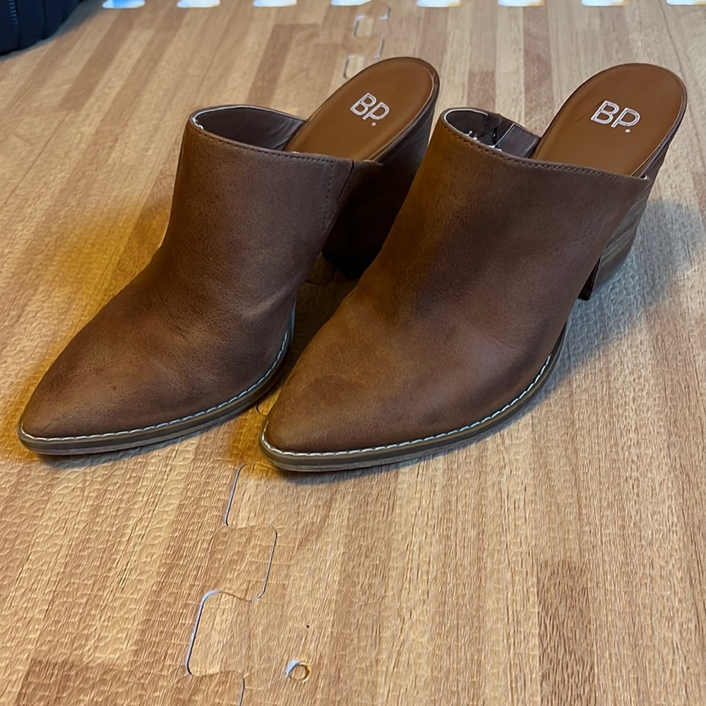 BP Maya Mule- cognac size 6